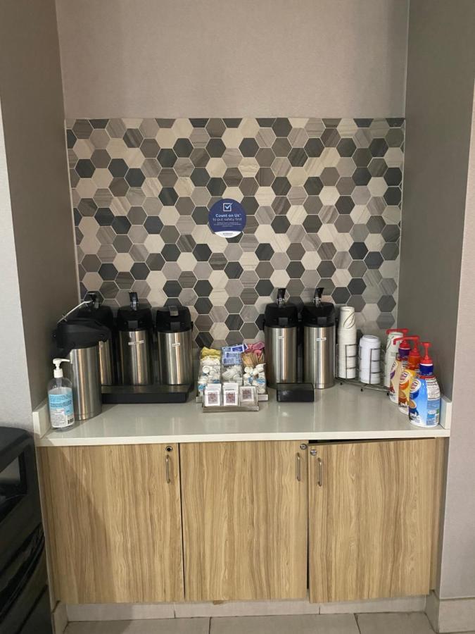 La Quinta Inn & Suites By Wyndham Lake City Esterno foto